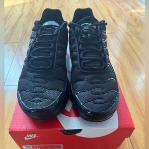 Nike Men's Air Max Plus
